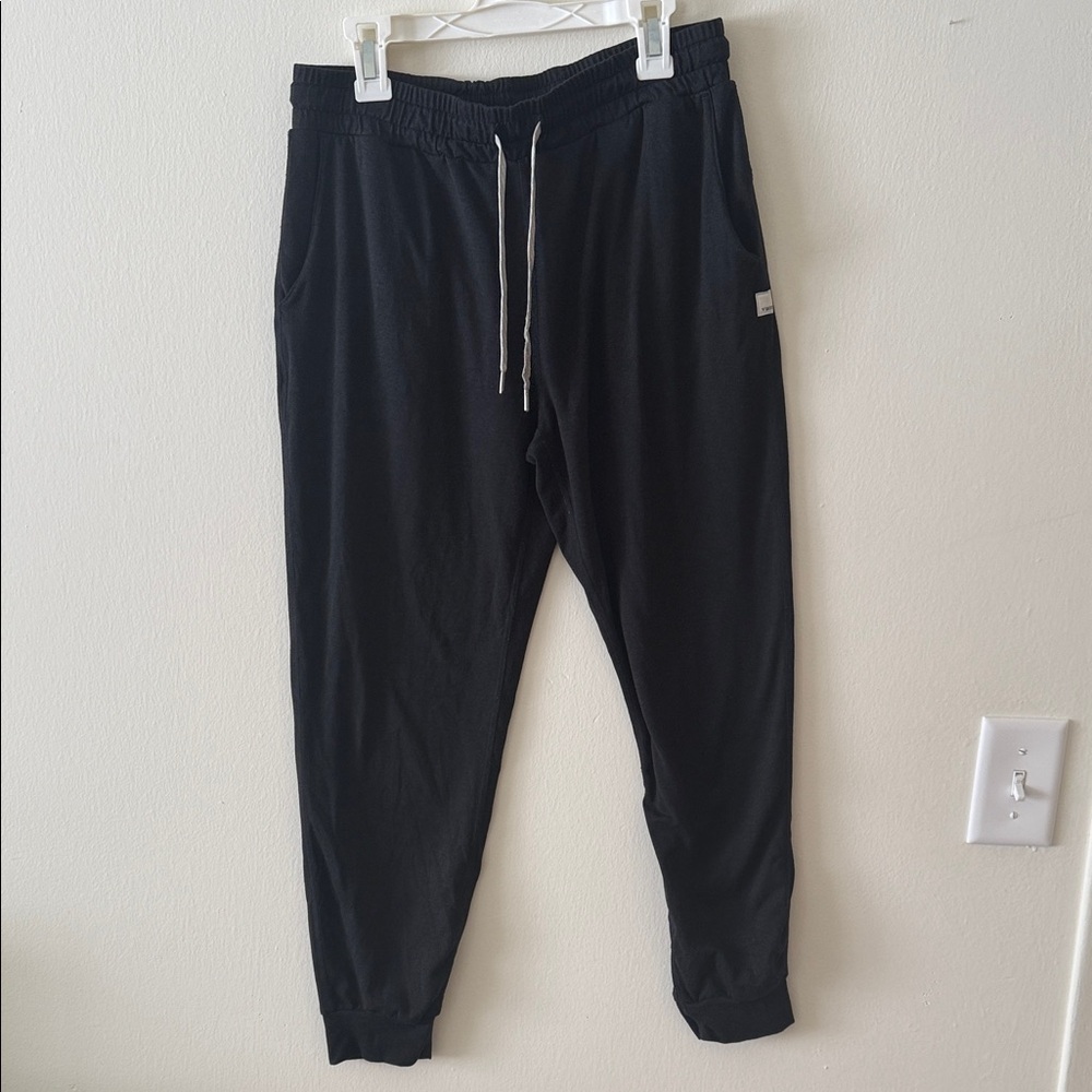 Vuori Black Joggers